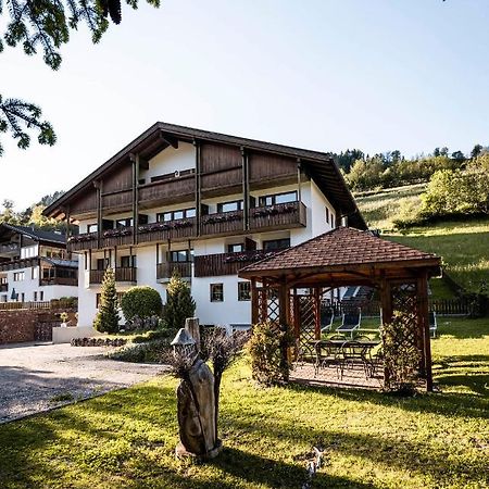 Bed and Breakfast Raschoetzhof Funes  Zewnętrze zdjęcie