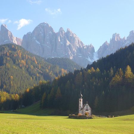 Bed and Breakfast Raschoetzhof Funes  Zewnętrze zdjęcie