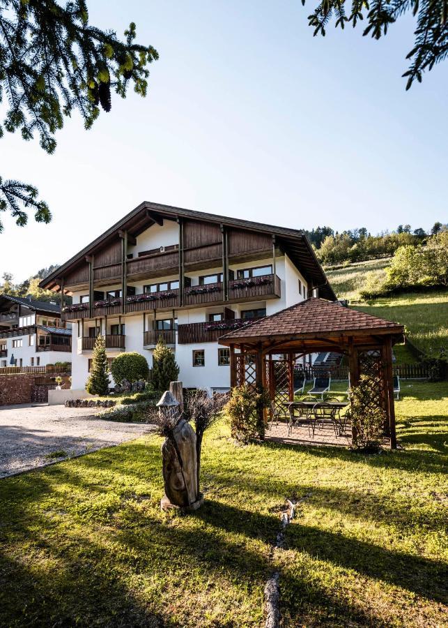 Bed and Breakfast Raschoetzhof Funes  Zewnętrze zdjęcie